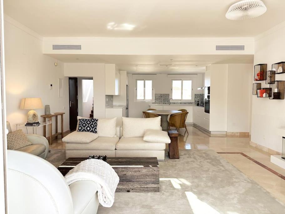 埃斯特波纳Oceanview Luxury Penthouse公寓 外观 照片